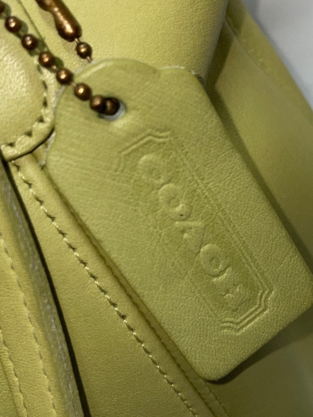 Vintage COACH Framed Pouch Shoulder Bag in Lime Green Glove Tanned Leather - Picture 4 of 14